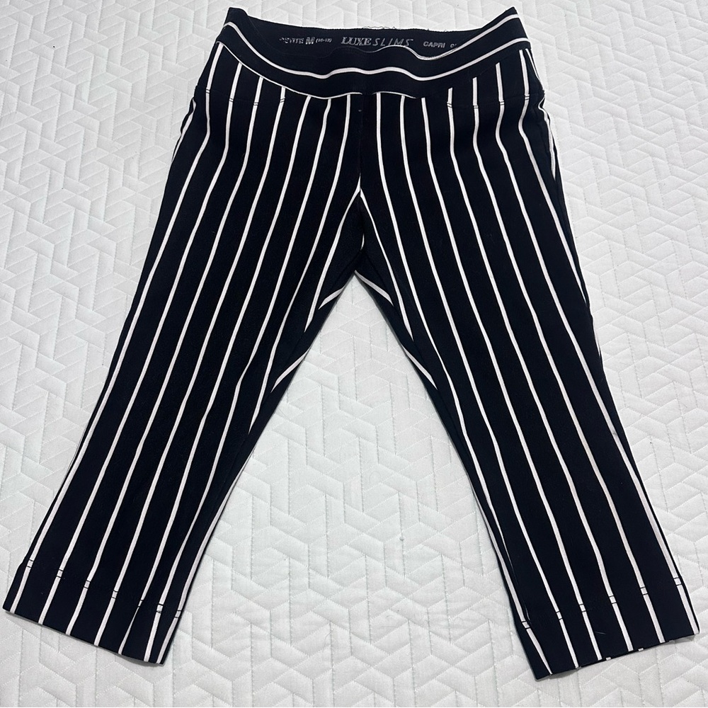 LUXE SLIMS CAPRI Black and White Striped Pants